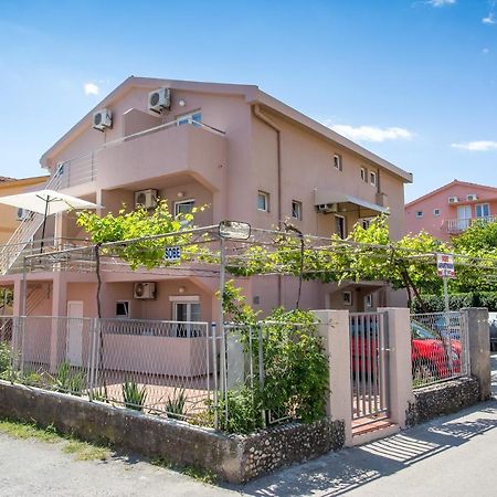 Guest House Jasna Budva Bagian luar foto