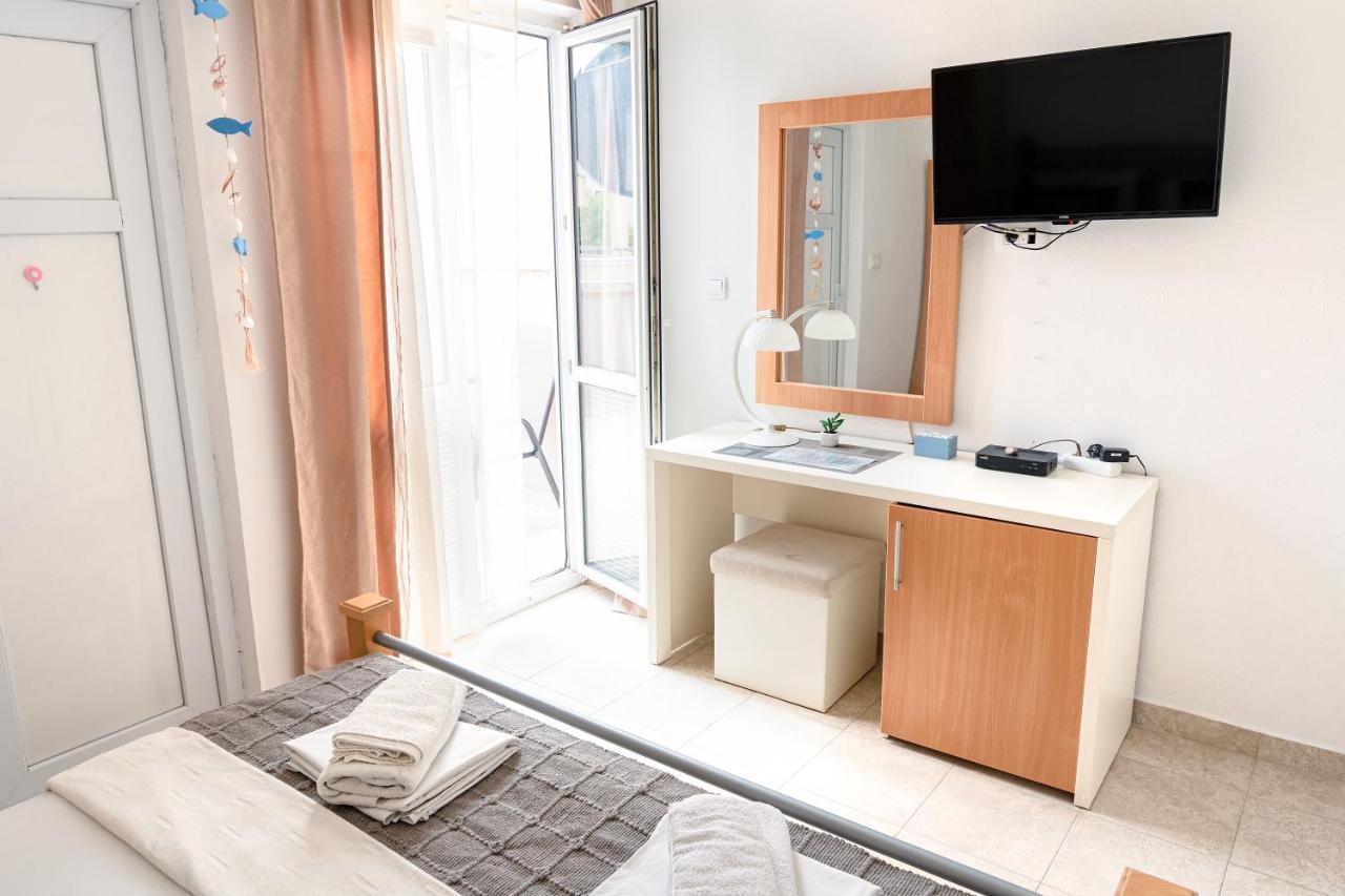 Guest House Jasna Budva Bagian luar foto