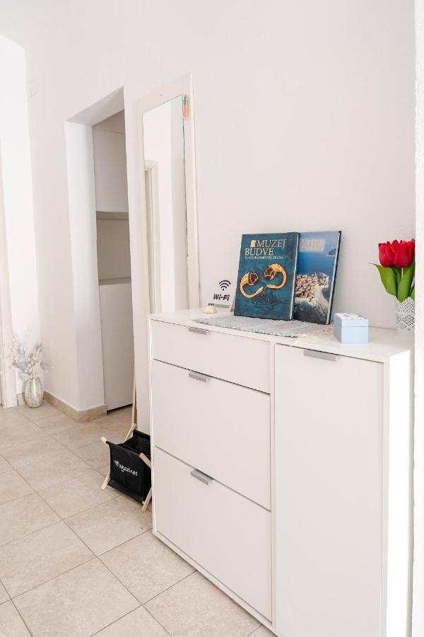 Guest House Jasna Budva Bagian luar foto