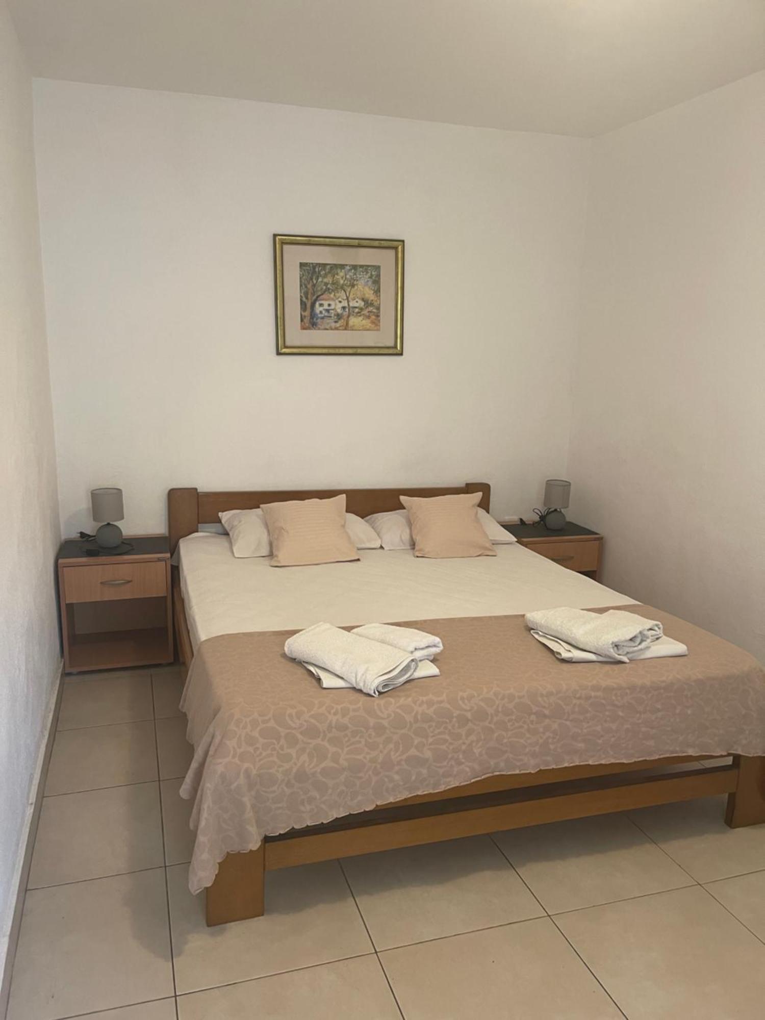 Guest House Jasna Budva Bagian luar foto