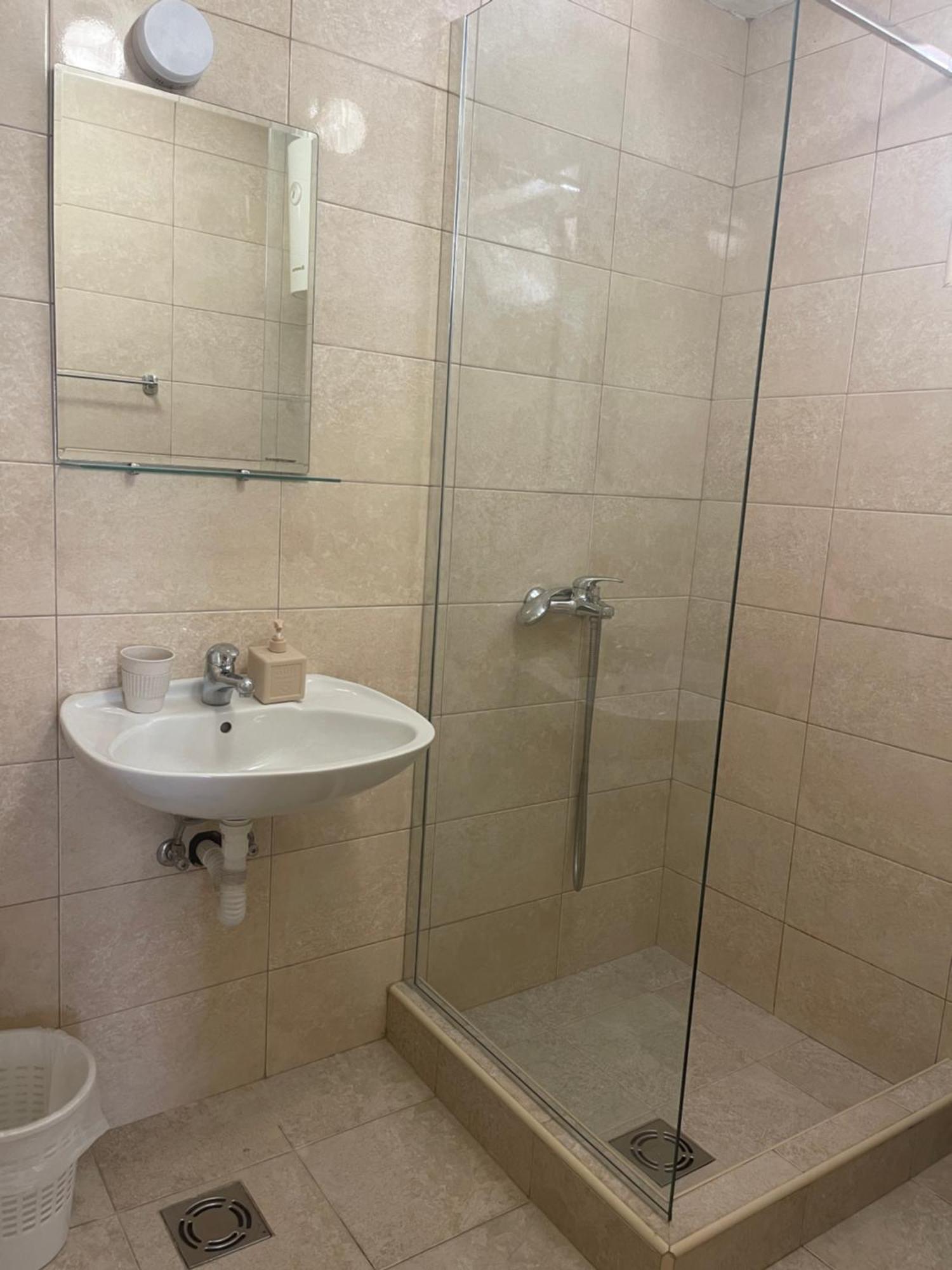 Guest House Jasna Budva Bagian luar foto